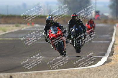 media/Sep-20-2025-TrackDaz (Sat) [[27f0cde673]]/B Group/220pm (Turn 9)/